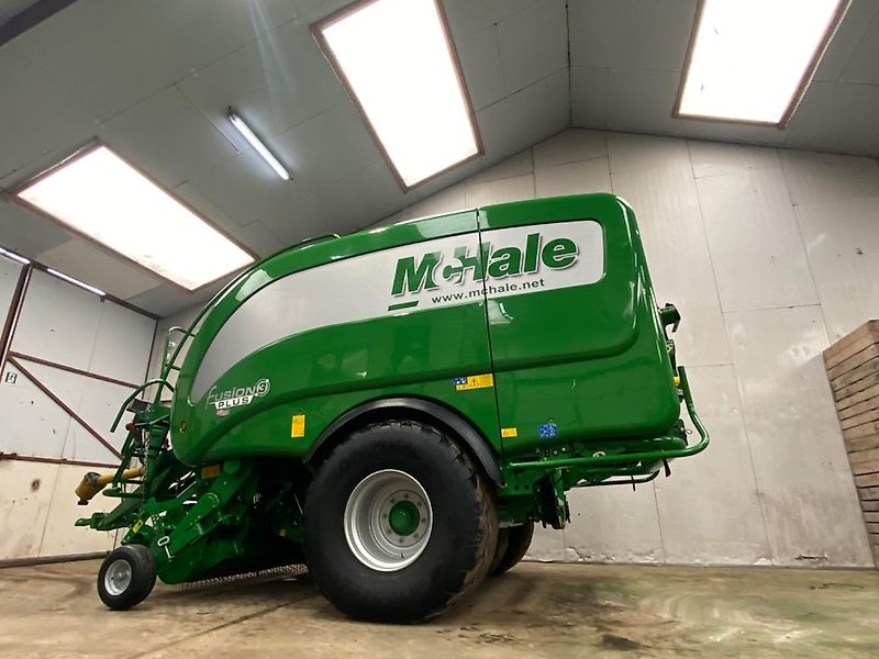 McHale McHale FUSION 3 PLUS met foliebinding + 4 - wiel onderstel