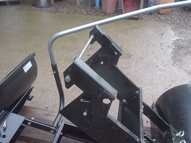 Stiga Schneeräumschild GGP Italy für Modelle 84/98/108, BJ 2011, Lagermaschine