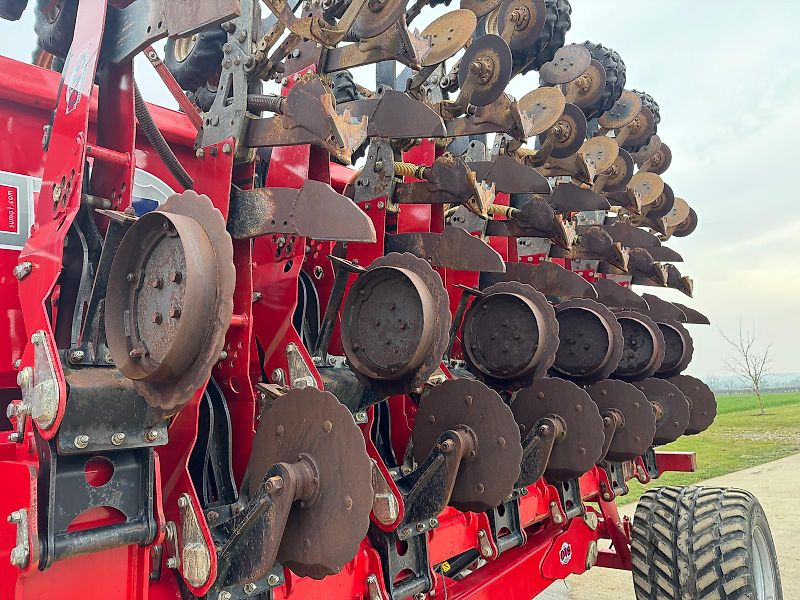 SUMO 8m DTS Direct Drill