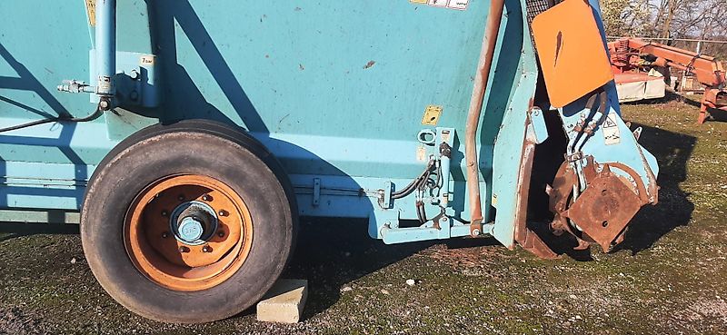 Storti Bulldog 10 cub met laadfrees, bodem vijzel defect