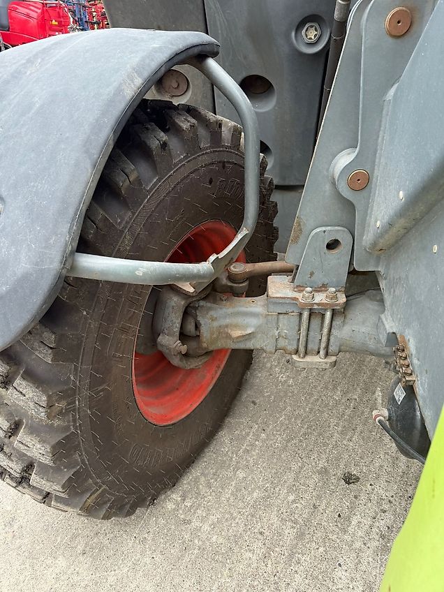 Claas Scorpion Kramer 9040 plus