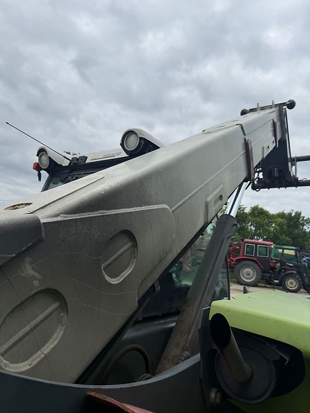 Claas Scorpion Kramer 9040 plus