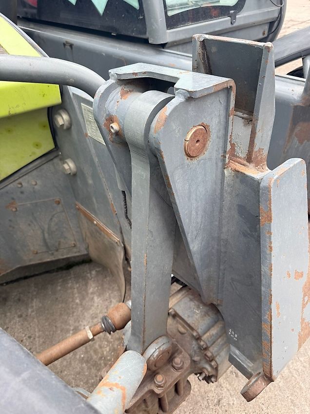 Claas Scorpion Kramer 9040 plus