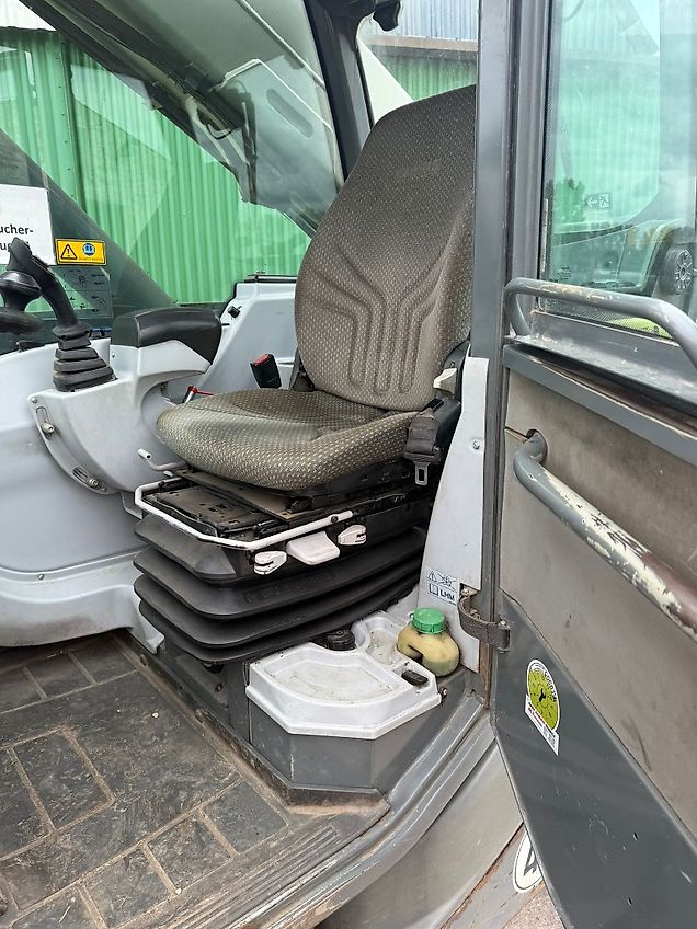 Claas Scorpion Kramer 9040 plus