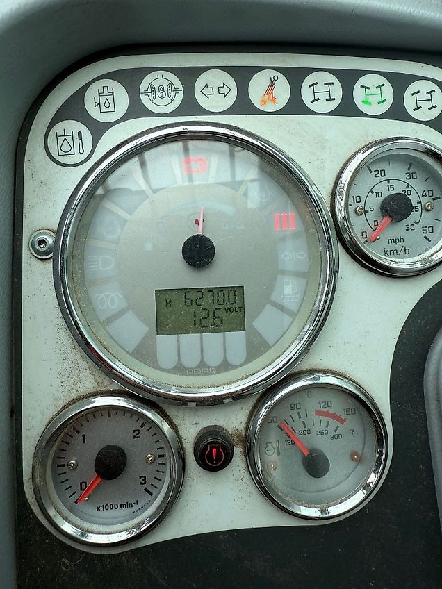 Claas Scorpion Kramer 9040 plus