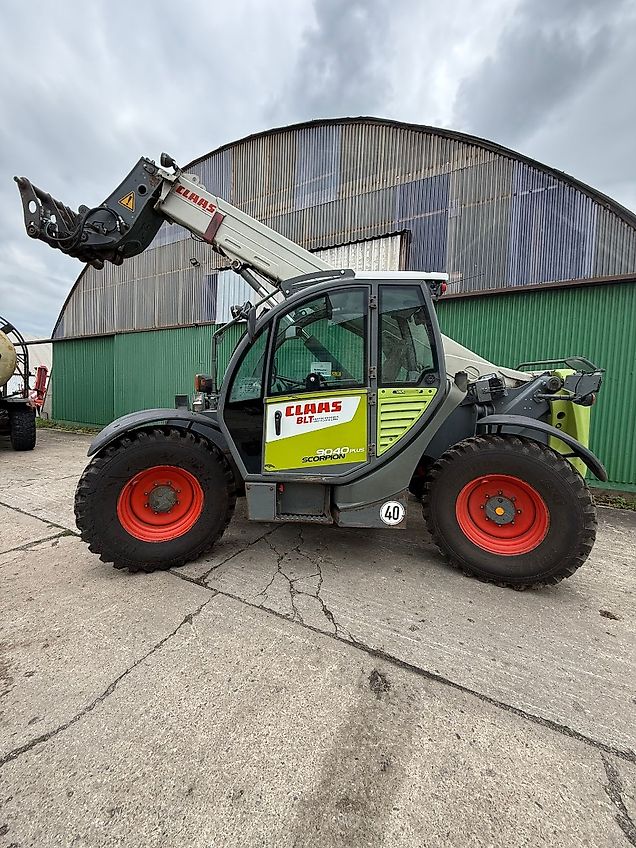 Claas Scorpion Kramer 9040 plus