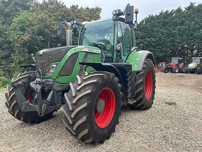 Fendt 716 Profi Tractor