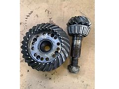 John Deere Pinion and crown (used) - John Deere 6200, 6300, 6400