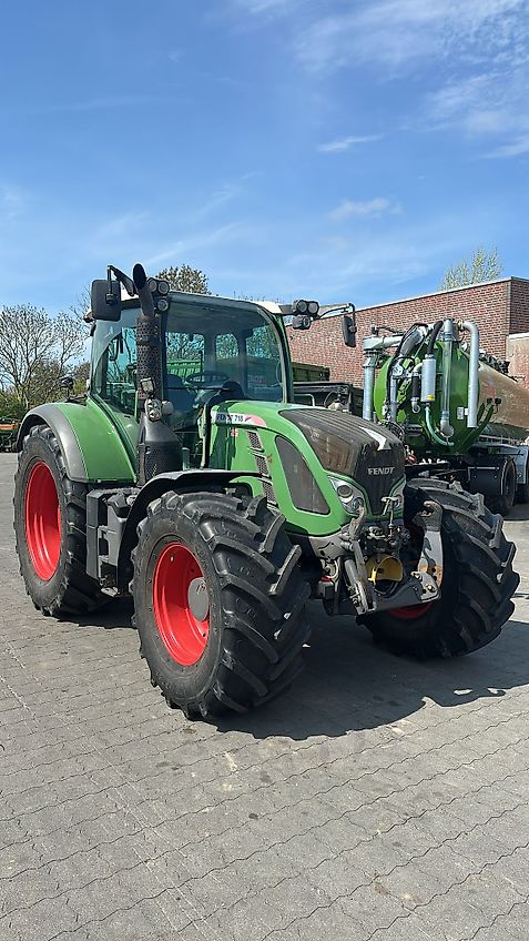 Fendt 718 Vario SCR