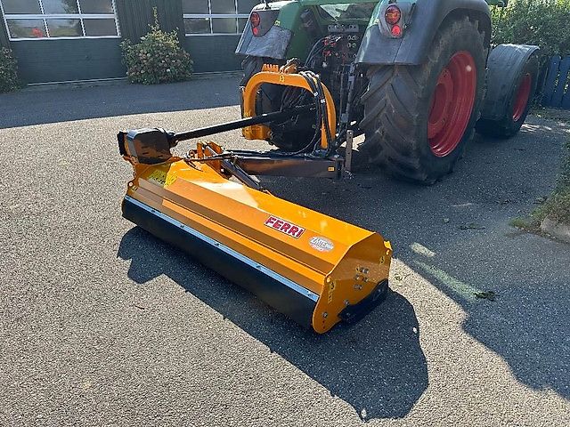 Ferri ZMTE 2000 PRO verstek klepelmaaier