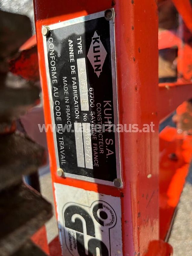 Kuhn B 1201 E PRIVAT