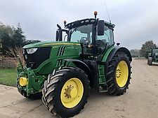 John Deere 6215R