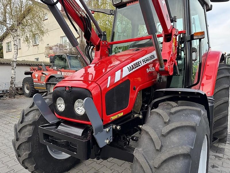 Massey Ferguson 5455 + FAUCHEUX PRESTIGE 120