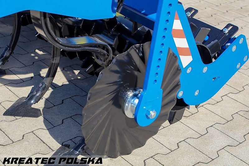 Rolmako Grubber am vorderen Dreipunktanbau