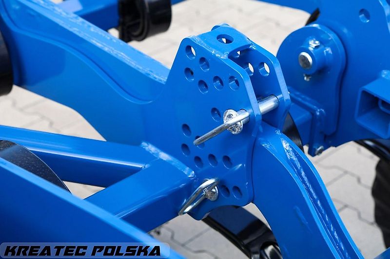 Rolmako Grubber am vorderen Dreipunktanbau