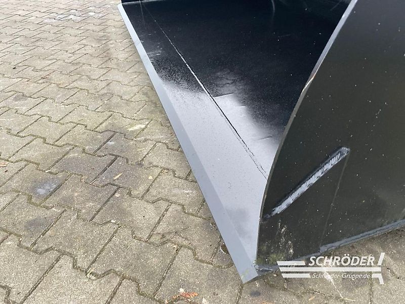 Bressel und Lade GROßVOLUMENSCHAUFEL 2,40 M MERLO ZM2