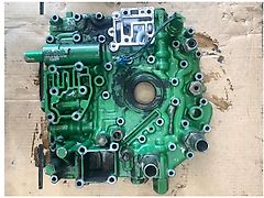 John Deere GEARBOX HOUSING (used) - John Deere 6000,6010,7000,7010