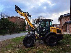 New Holland W80C LR