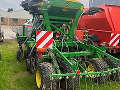 John Deere 750A