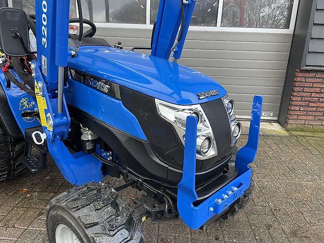 Solis S26 + minitractor met frontlader NIEUW 5 jaar GARANTIE