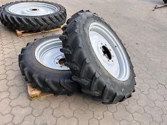 BKT 270/95R32