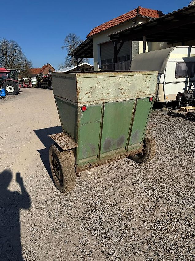 Unbekannt Reihen-Düngerstreuer / Sandstreuer