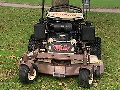 Honda SO26 STAND ON MOWER