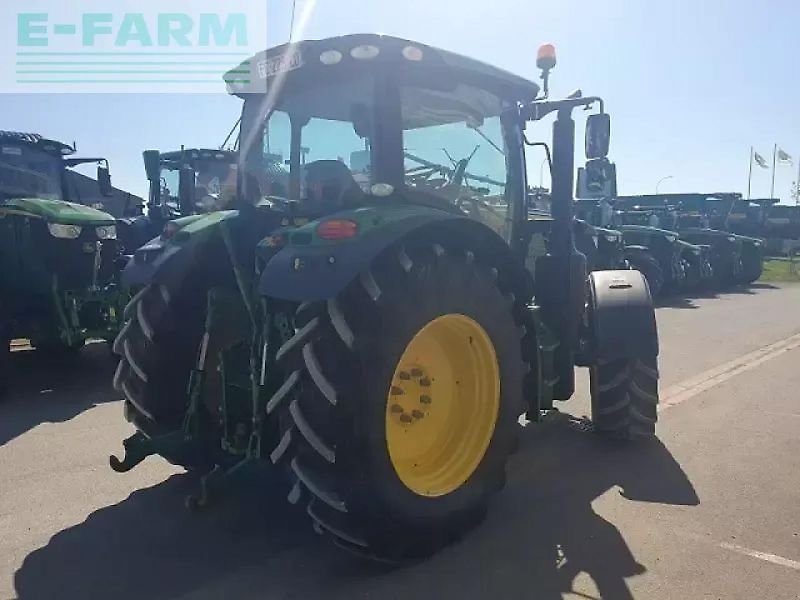 John Deere 6135r