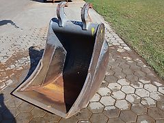 Tieflöffel 850 MM BREIT,