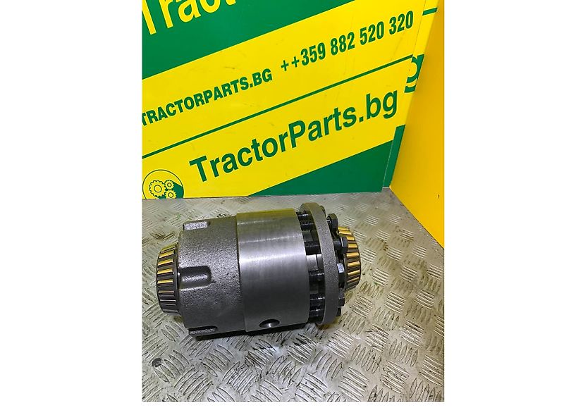 John Deere DIFFERENTIAL HOUSING (used) - John Deere 7010,7020,7030