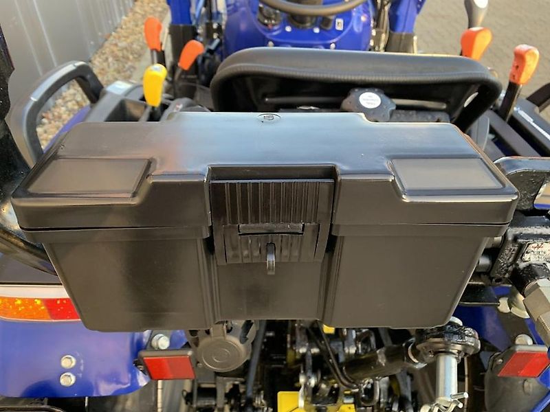 Farmtrac 26 / Industriebereifung Kleintraktor Mitsubishi Motor