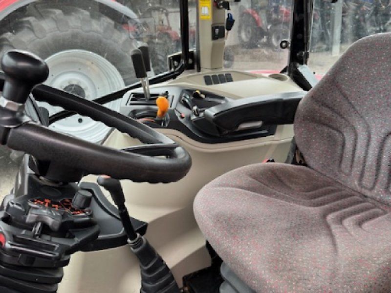 Massey Ferguson 4708