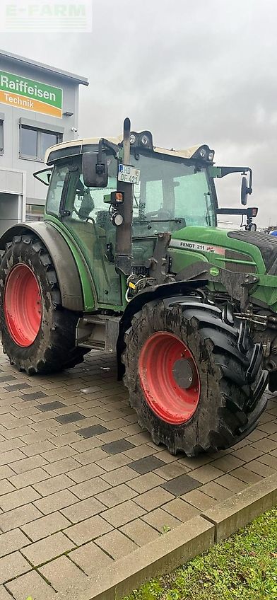 Fendt 211 S