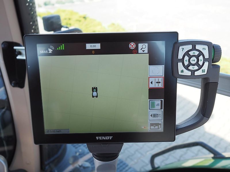 Fendt 828 Vario S4 ProfiPlus, GPS