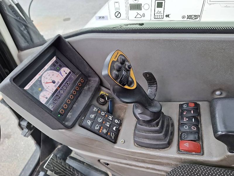 Schaeff TW95 / Engcon, Kärry, 2 kauhaa, Rasvari