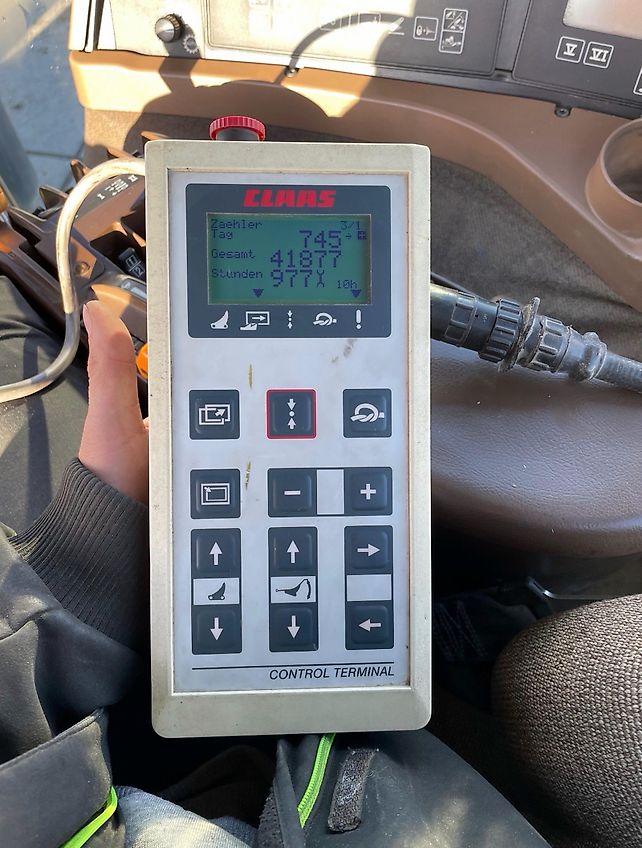 Claas Quadrant 2200 Roto Cut - 41877 Ballen