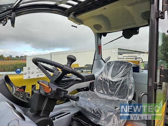 New Holland TH 7.42 ELITE