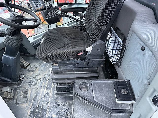 Liebherr L 550 XPower