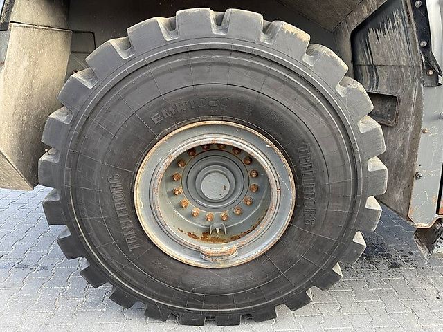 Liebherr L 550 XPower