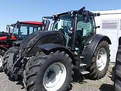 Valtra N155
