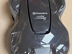 Husqvarna 305 ROBOTIC MOWER