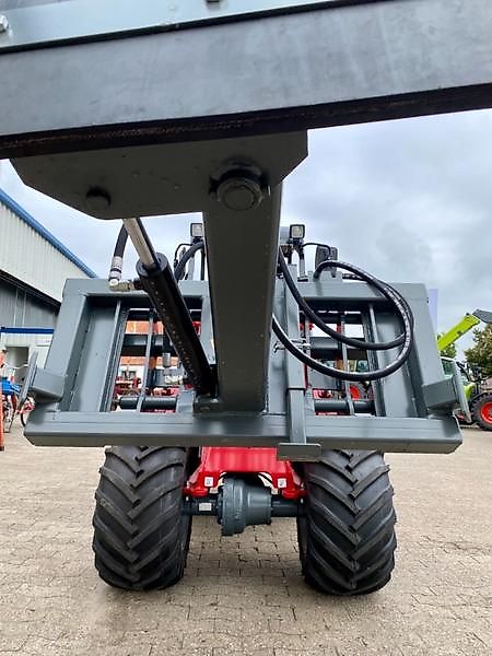 Bressel und Lade Gummischiebeschild 2400mm hydraulisch schwenkbar EURO Aufnahme