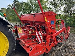 Kuhn HRB 302 D mit Integra G2
