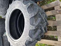 BKT 280/70R20