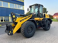 New Holland W170D wiellader shovel radlader