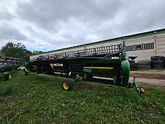 John Deere T670