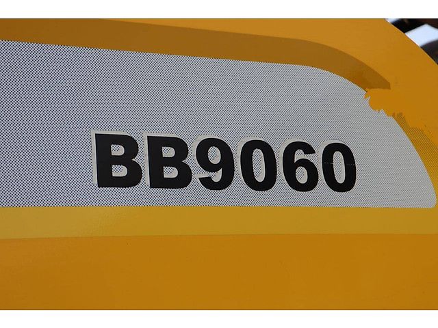 New Holland BB9060