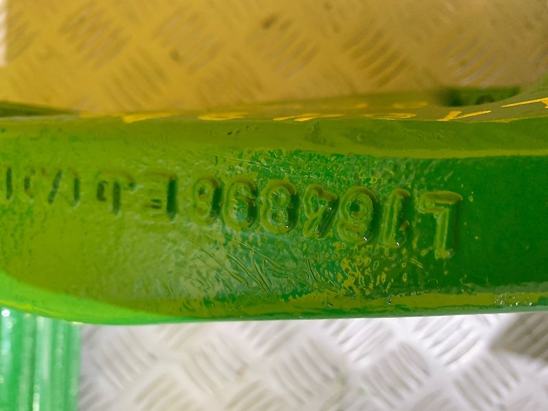 John Deere Lift arms and rockshaft (used) - John Deere 6M, 6R, 7430, 7530 серия