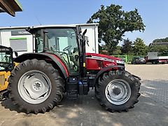 Massey Ferguson 5712M 4WD Cab Essential