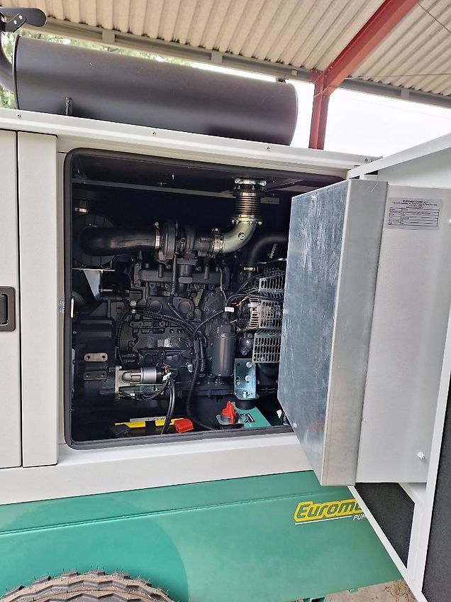 Euromacchine Dieselaggregat - Motor (z.B. 82 PS)/ Stromgenerator + Rovatti Pumpe